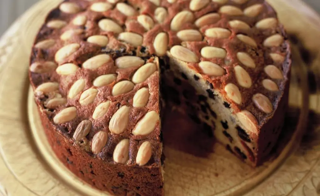 nutritional value of groundnut cake